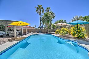 Modern Scottsdale Getaway w/ Pool & Putting Green!