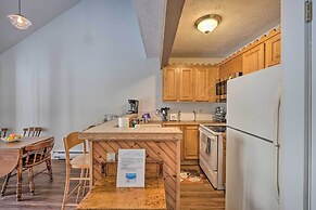 < 1 Mi to Jack Frost: Lake Harmony Townhome!