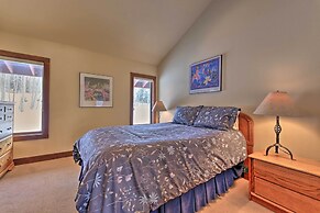 Unique Mountain Escape w/ 2 Decks < 2 Mi to Skiing