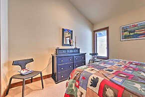 Unique Mountain Escape w/ 2 Decks < 2 Mi to Skiing