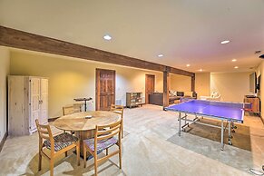 Unique Mountain Escape w/ 2 Decks < 2 Mi to Skiing