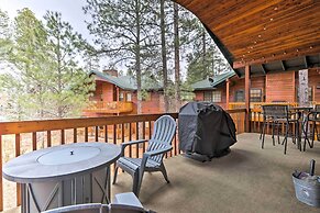 Pinetop Escape: Charming Mountain Condo w/ Balcony