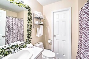 North Port Garden Home: Florida Room, Lanai!