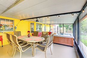 North Port Garden Home: Florida Room, Lanai!