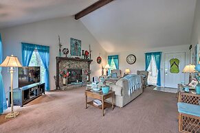 < 1 Mi to the Lake: Osage Beach Home w/ Deck