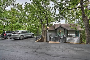 < 1 Mi to the Lake: Osage Beach Home w/ Deck