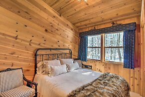 Pinetop Cabin w/ Golf Course Patio on 8th Green!