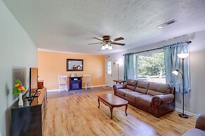 'the Old Parsonage' Pindall House w/ Patio!