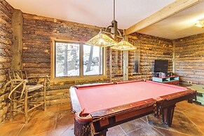 'burning Sky Lodge': Private Hot Tub & Ski-in/out