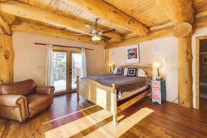 'burning Sky Lodge': Private Hot Tub & Ski-in/out