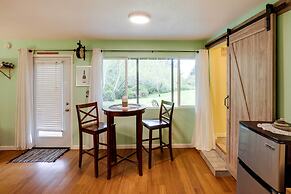 Soothing Studio w/ Lush Views: 2 Mi to Beach!