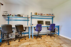 Great Salt Lake House: 5,000 Sq Ft, Mtn Views!