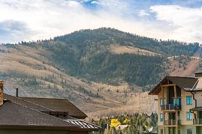 Park City Townhouse w/ Luxurious Amenities!