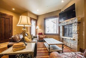 Park City Townhouse w/ Luxurious Amenities!