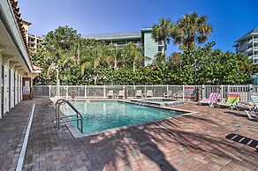 8th Floor Penthouse, Walk to Clearwater Beach