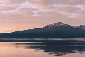 Cozy Henrys Lake Escape - 20 Miles to Yellowstone!