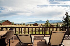 Cozy Henrys Lake Escape - 20 Miles to Yellowstone!