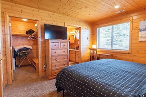Cozy Henrys Lake Escape - 20 Miles to Yellowstone!