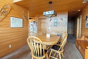 Cozy Henrys Lake Escape - 20 Miles to Yellowstone!