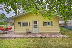 Cottage on Tubbs Lake w/ Fire Pit Near Skiing!