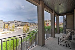 Modern Huntsville Resort Retreat w/ Deck & Hot Tub