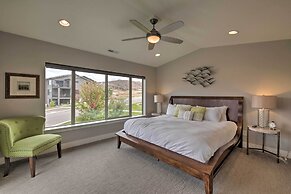 Modern Huntsville Resort Retreat w/ Deck & Hot Tub