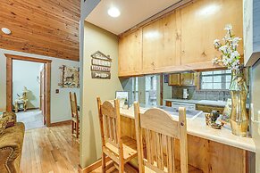 Branson West Family Cabin Near PGA Golf Course!