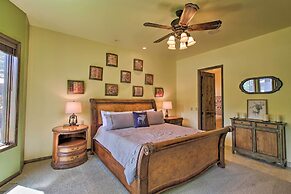 Centrally Located: Lavish Pinetop Paradise!