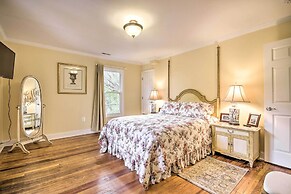 'thomson Farm' Classic Home < 10 Mi to Vineyards!