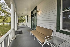 'thomson Farm' Classic Home < 10 Mi to Vineyards!