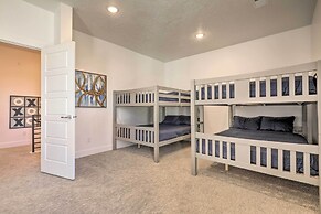 Villa w/ Hot Tubs ~ 5 Miles to Historic St. George