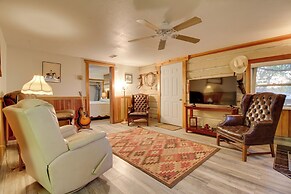 Cozy Augusta Cabin w/ Furnished Deck & Grill!