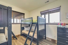 Oceanfront Home w/ Hot Tub, Sauna, 8 Mi to Newport