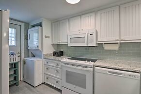 Close to Beach & Coligny Plaza: Hilton Head Condo!