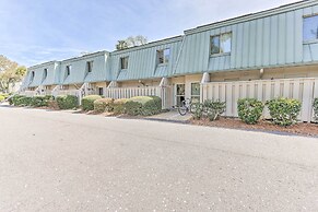 Close to Beach & Coligny Plaza: Hilton Head Condo!