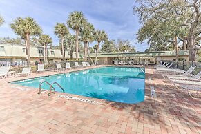 Close to Beach & Coligny Plaza: Hilton Head Condo!