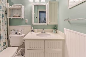 Close to Beach & Coligny Plaza: Hilton Head Condo!