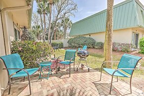 Close to Beach & Coligny Plaza: Hilton Head Condo!