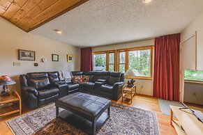 Cloudcroft Mtn Home w/ Patio, Walk to Golf Course!