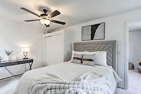 Beautiful Chandler Escape w/ Putting Green & Pool!