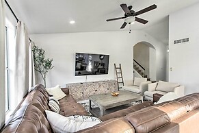 Beautiful Chandler Escape w/ Putting Green & Pool!