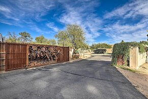 Exquisite Tucson Casita by Panto River Park Trail!