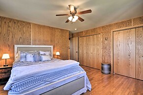 The Front Porch 20-acre Country Home w/ Mtn View