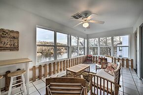 Lakefront Branson Getaway Near Marina & Fishing!