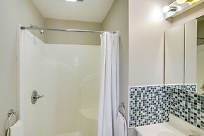 Relaxing Catskills Apt < 3 Mi to Windham Mountain!