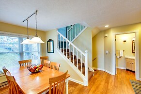 Glen Arbor Vacation Rental w/ Views of Lake!