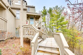Glen Arbor Vacation Rental w/ Views of Lake!