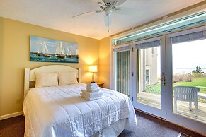 Glen Arbor Vacation Rental w/ Views of Lake!