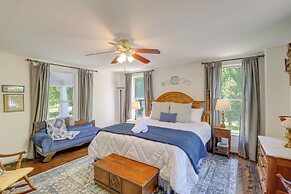 Marshall Cottage on 1895 Tobacco Farm w/ Hot Tub!