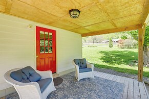 Marshall Cottage on 1895 Tobacco Farm w/ Hot Tub!